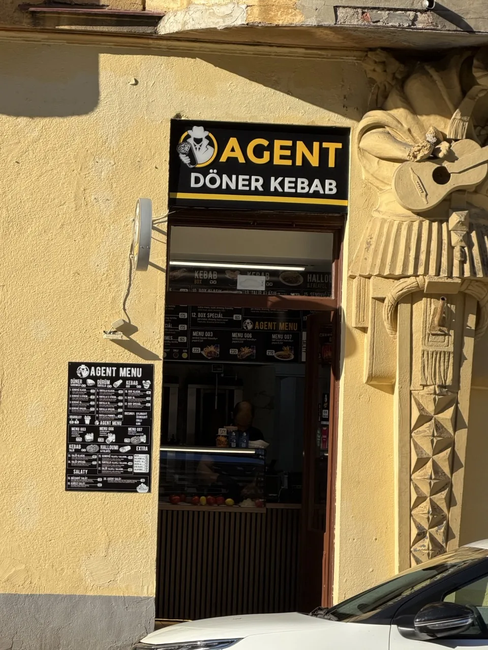 Corner shop ako sa patrí